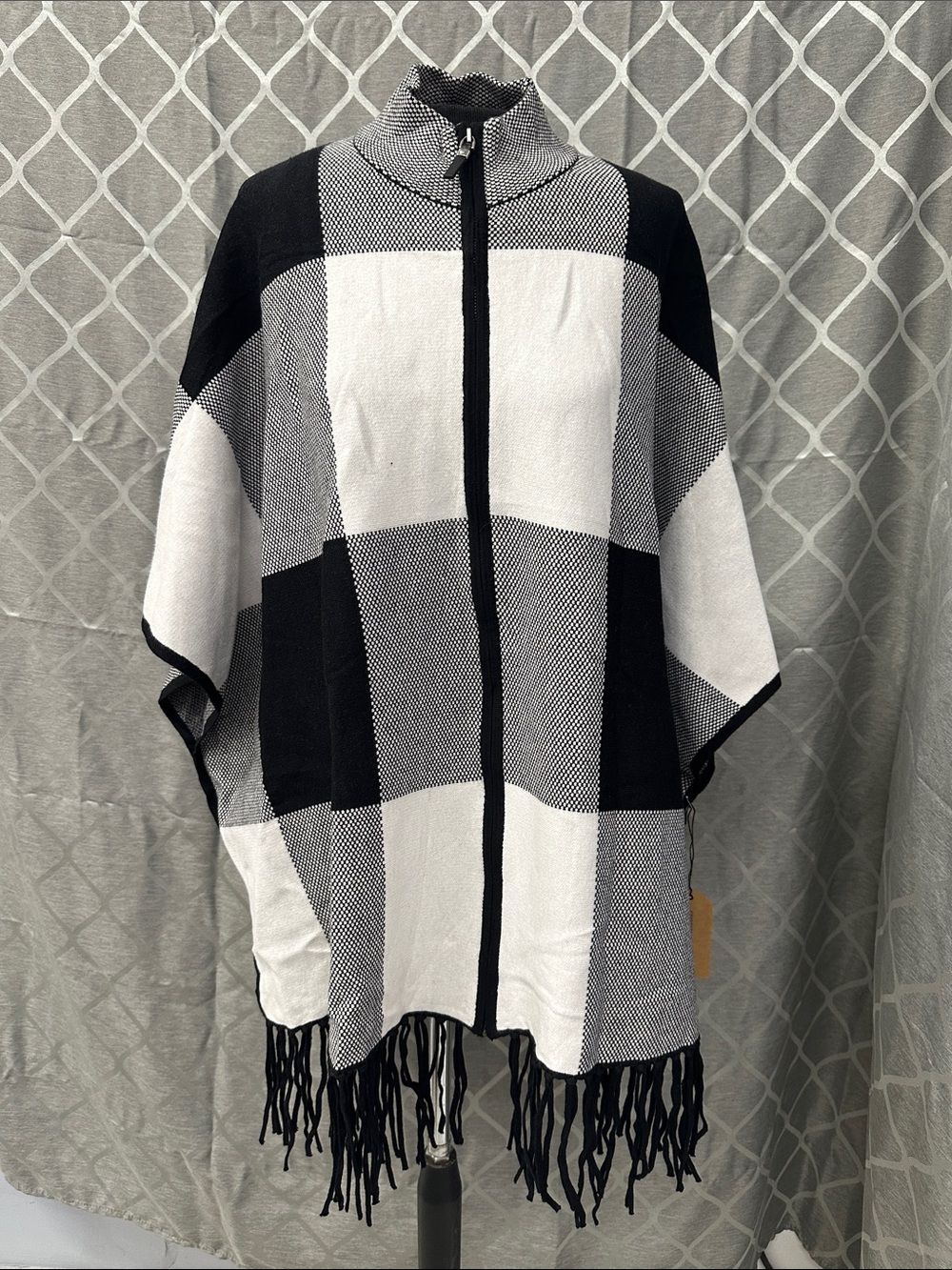 Christian Siriano black and white buffalo plaid zip up shawl